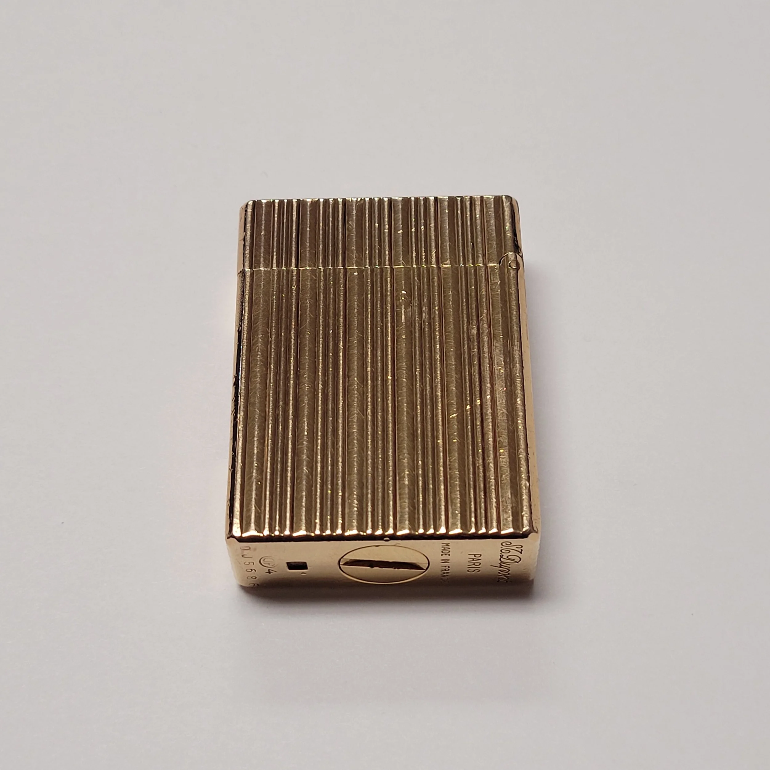 S.T. Dupont Standard Gold Plated Columns Design — Elegant Lighters